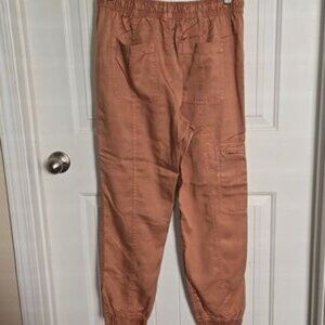 Nicole Miller Salmon Tapered Cargo Pants Size M 100% Lyocell Soft Utility Style
